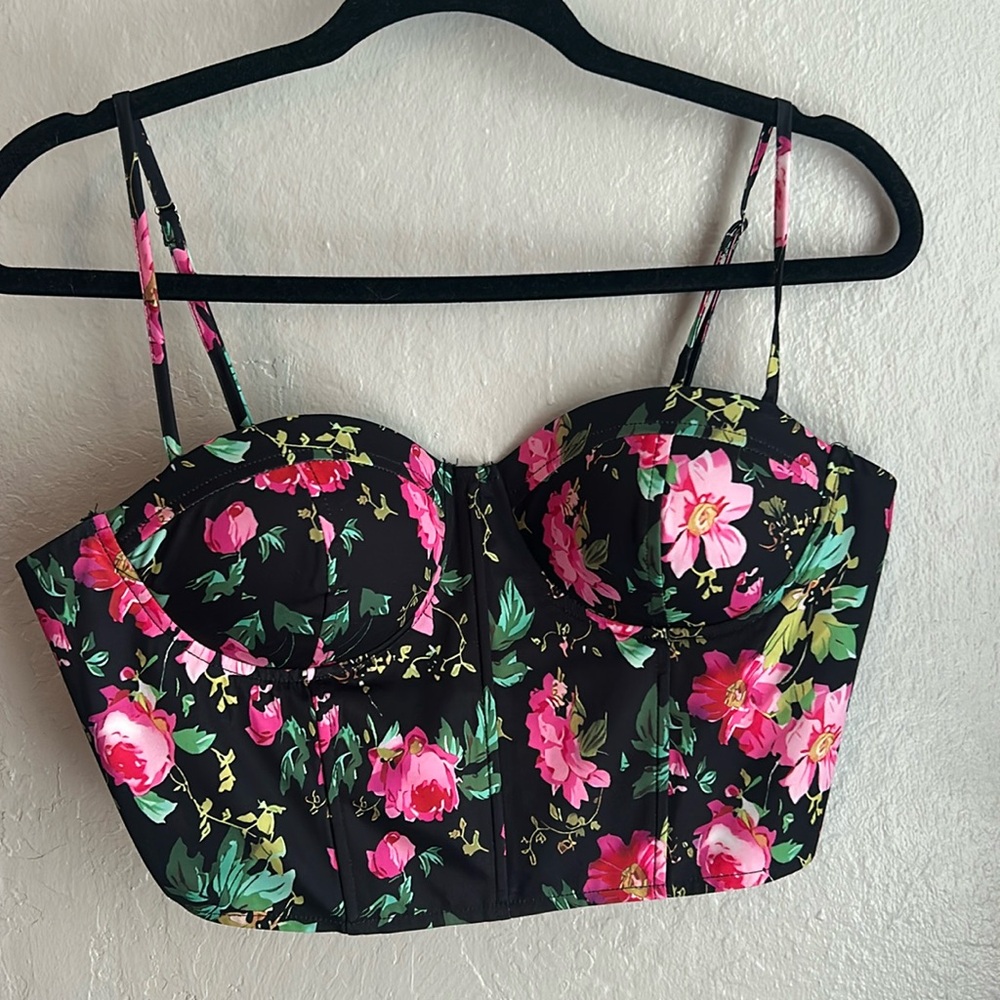 Woman’s size XL black and pink floral corset top from Fashion Nova